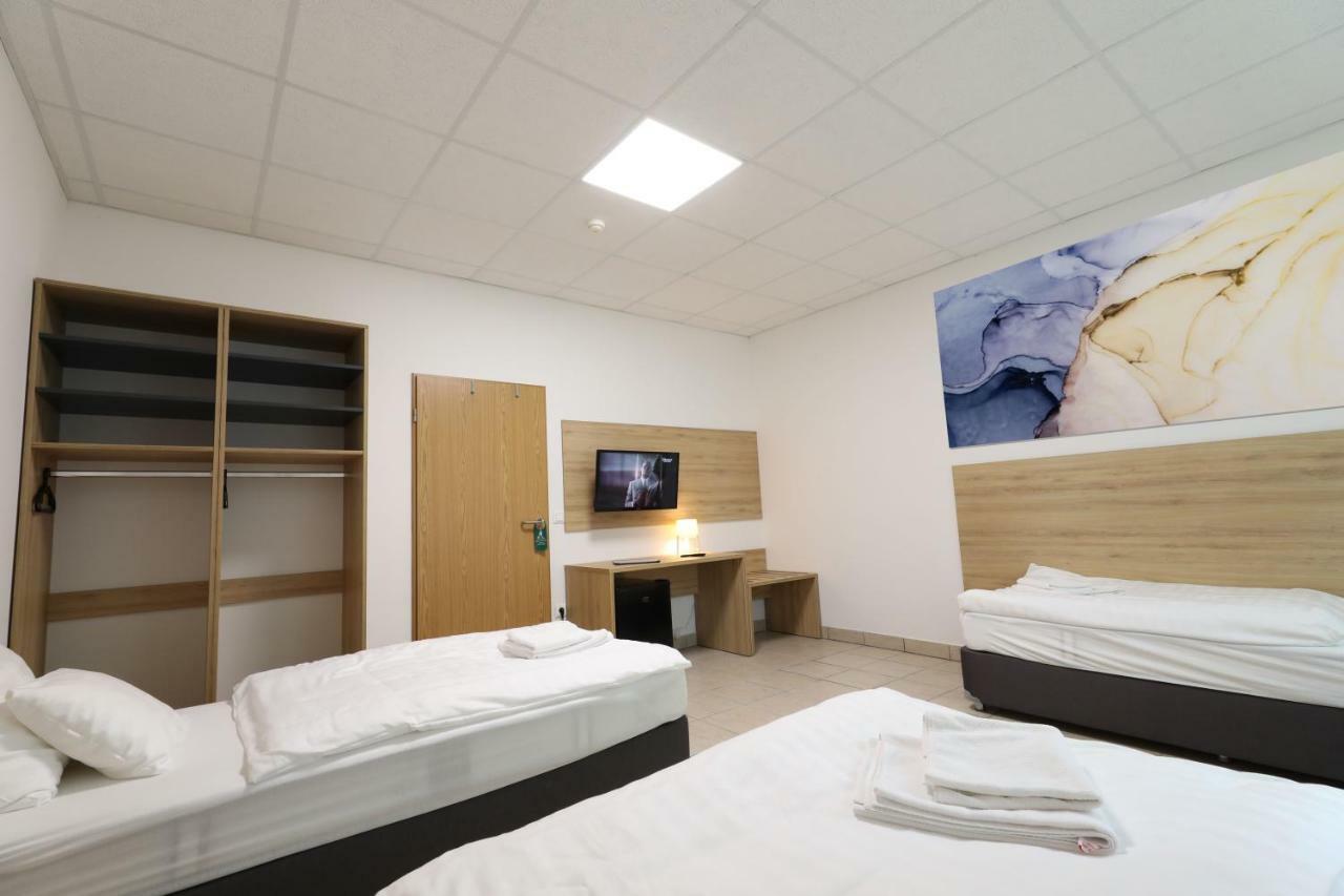 Smart Rooms Székesfehérvár Exteriör bild